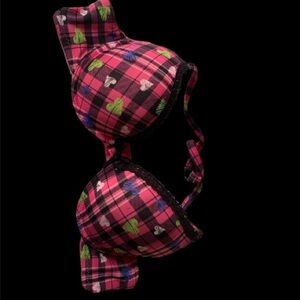 Plaid pattern with hearts bra